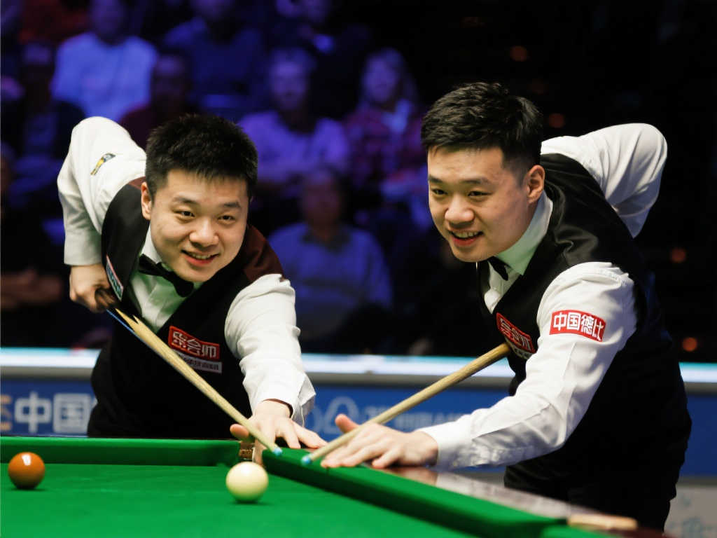 对恒大进行 对恒大进行